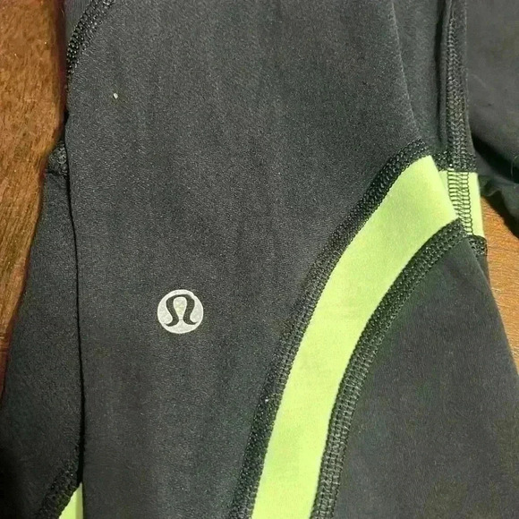 Lululemon Run: Inspire Crop II
Black / Tonka Stripe Clear Mint White - Picture 5 of 9